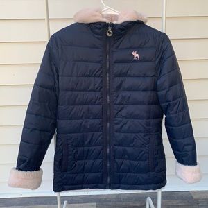 The A&F cozy puffer. Girls size 13/14